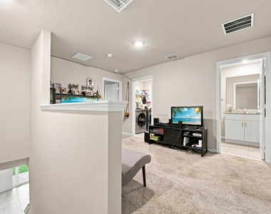3570 San Bernardino Way - Photo Thumbnail 12