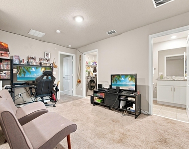 3570 San Bernardino Way - Photo Thumbnail 13