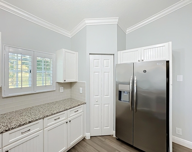 9967 Galleon Drive - Photo Thumbnail 12