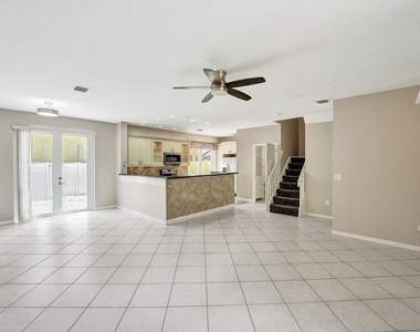 1365 Nw 154th Lane - Photo Thumbnail 5