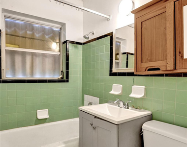 1318 Nw 11th Place - Photo Thumbnail 11