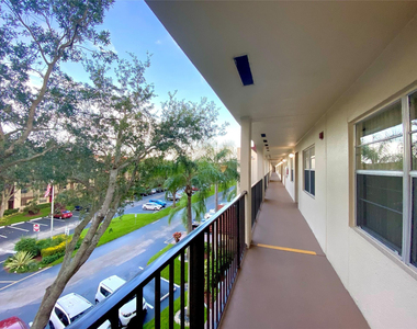 1000 Sw 128th Terrace - Photo Thumbnail 28