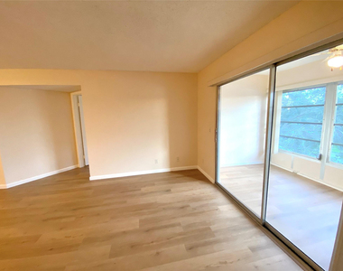 1000 Sw 128th Terrace - Photo Thumbnail 27