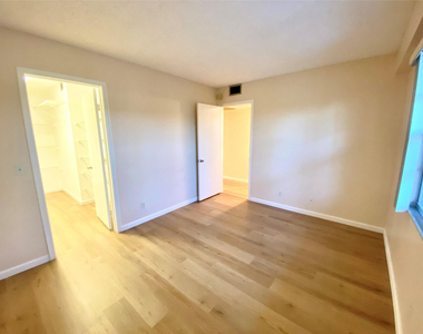 1000 Sw 128th Terrace - Photo Thumbnail 20