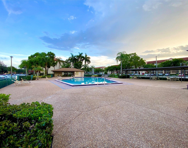 1000 Sw 128th Terrace - Photo Thumbnail 33