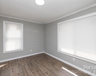 446 W Main Street - Photo Thumbnail 25