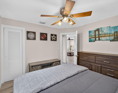 216 E 24th Street - Photo Thumbnail 31