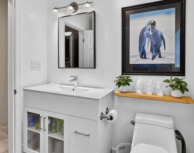 216 E 24th Street - Photo Thumbnail 22