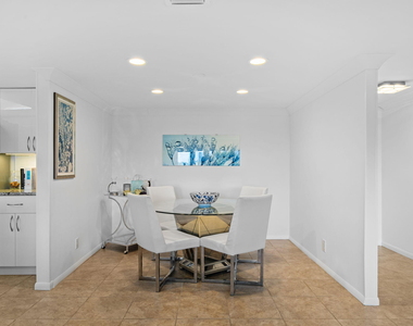 4900 N Ocean Boulevard - Photo Thumbnail 3