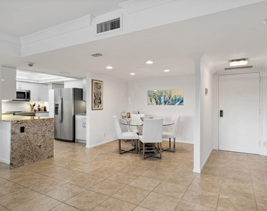 4900 N Ocean Boulevard - Photo Thumbnail 2