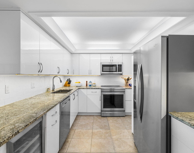 4900 N Ocean Boulevard - Photo Thumbnail 4