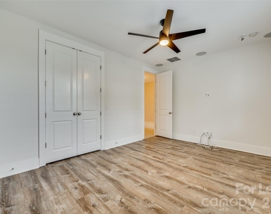 799 Herrons Ferry Road - Photo Thumbnail 8