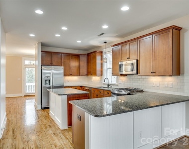 799 Herrons Ferry Road - Photo Thumbnail 11