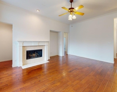 1219 Bridgeway Lane - Photo Thumbnail 7