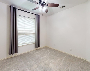 1219 Bridgeway Lane - Photo Thumbnail 10
