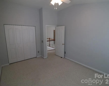 10979 Princeton Village Drive - Photo Thumbnail 21