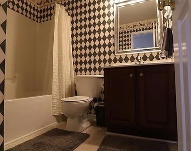 10979 Princeton Village Drive - Photo Thumbnail 16