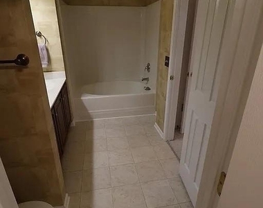 10979 Princeton Village Drive - Photo Thumbnail 26