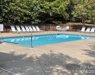 10979 Princeton Village Drive - Photo Thumbnail 36