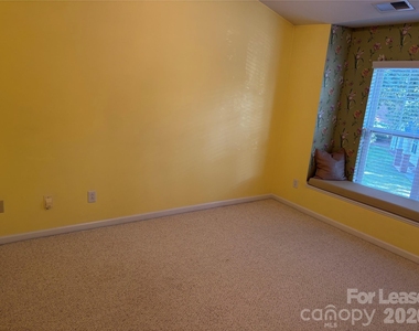 10979 Princeton Village Drive - Photo Thumbnail 37