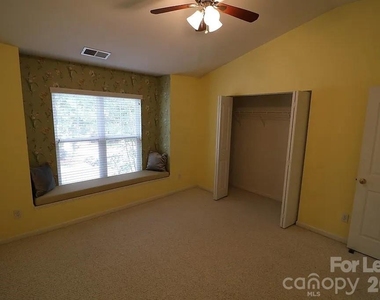 10979 Princeton Village Drive - Photo Thumbnail 18