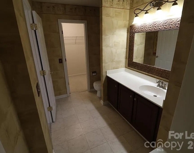 10979 Princeton Village Drive - Photo Thumbnail 25