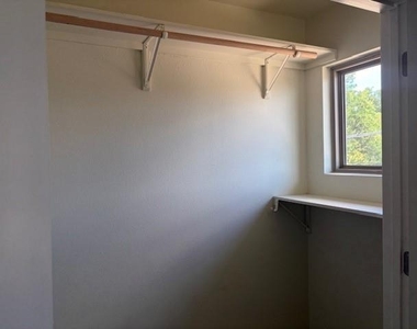 640-650 Sycamore Street - Photo Thumbnail 8