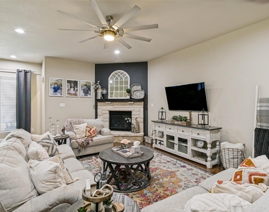 15109 Roderick Road - Photo Thumbnail 5