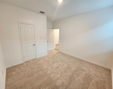 1202 Smoketree Lane - Photo Thumbnail 13