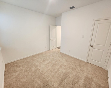 1202 Smoketree Lane - Photo Thumbnail 17