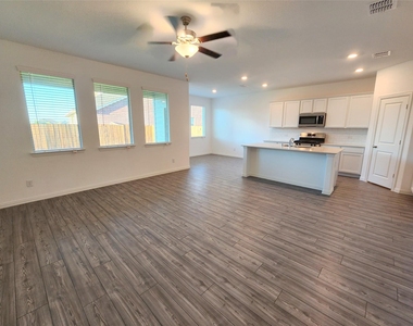 1202 Smoketree Lane - Photo Thumbnail 3