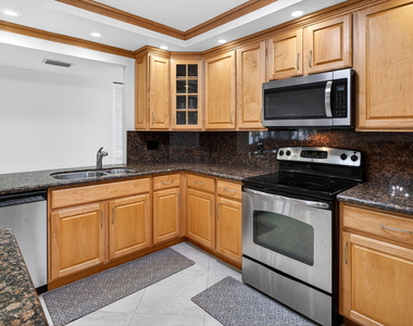 405 N Ocean Boulevard - Photo Thumbnail 11