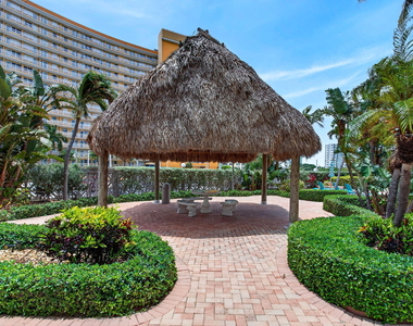 405 N Ocean Boulevard - Photo Thumbnail 38