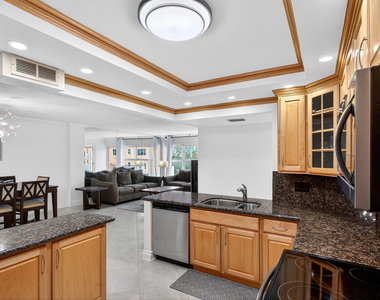 405 N Ocean Boulevard - Photo Thumbnail 8