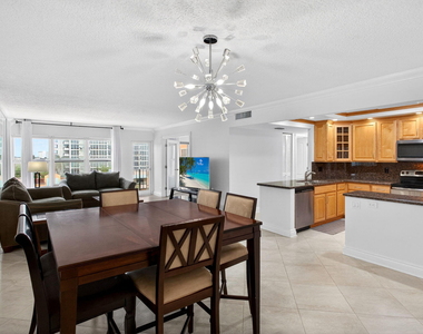 405 N Ocean Boulevard - Photo Thumbnail 3