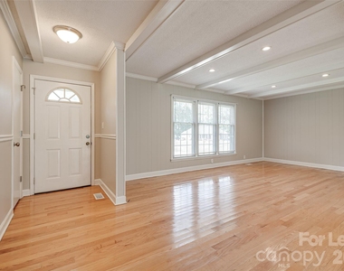 114 Cottonwood Drive - Photo Thumbnail 7
