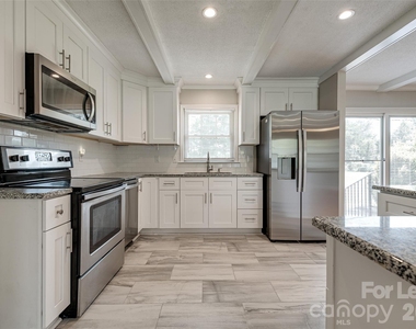114 Cottonwood Drive - Photo Thumbnail 17