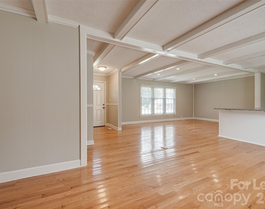 114 Cottonwood Drive - Photo Thumbnail 13