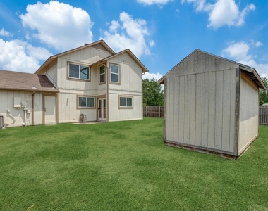1410 Thackery Drive - Photo Thumbnail 9