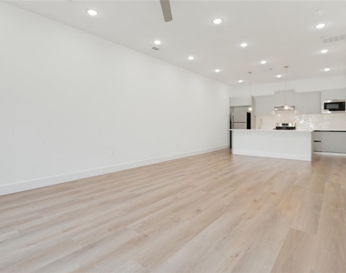 2613 Calvin Street - Photo Thumbnail 6