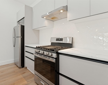 2613 Calvin Street - Photo Thumbnail 10