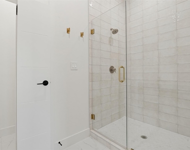 2613 Calvin Street - Photo Thumbnail 19
