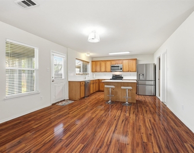 13201 Padre Avenue - Photo Thumbnail 9