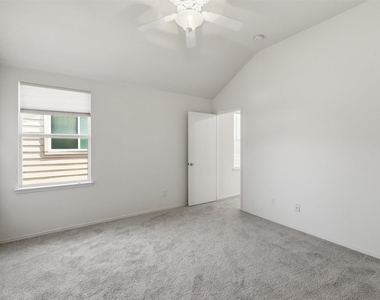 13201 Padre Avenue - Photo Thumbnail 20