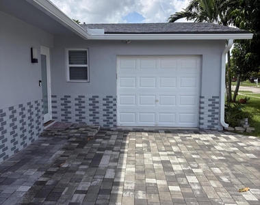 8250 Sw 8th Court - Photo Thumbnail 5