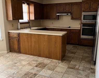5226 Long Shadows Lane - Photo Thumbnail 5