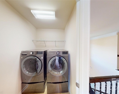 6712 Coral Rose Road - Photo Thumbnail 10