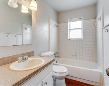 900 Skelly Street - Photo Thumbnail 9