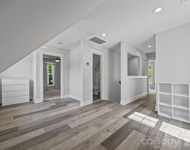 1512 Norris Avenue - Photo Thumbnail 6
