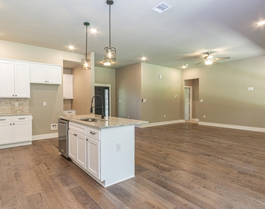 122 Private Road 6305 - Photo Thumbnail 3